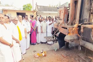 காஞ்சிபுரம்  மினி தண்ணீர் தொட்டி  Mini water tank  MLA who started the work of setting up the mini water tank in Kancheepuram  எம்எல்ஏ சி.வி.எம்.பி எழிலரசன்  MLA CVMP Ezhilarasan  மினி தண்ணீர் தொட்டி அமைக்கும் பணிகள் தொடக்கம்   Suggested Mapping : state