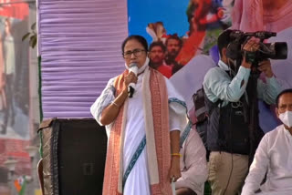 mamata attacks bjp from bolpur's rally