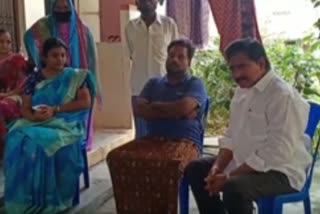 tdp leader devineni uma visited the family of the couple who were killed in Kanchikacharla at krishna district