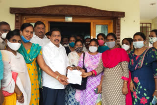 woman welfare secretaries met minister viswaroop