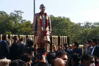 sculptor ram sutar statement over arun jaitley statue at firoz shah kotla stadium in delhi