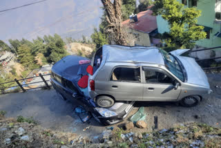 Five people injured in a car accident in Mussoorie
