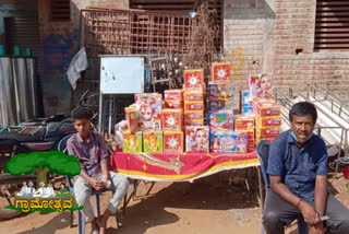 crackers selling near the vote counting center