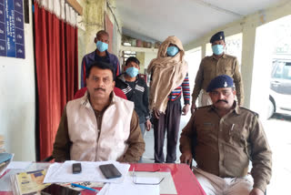 one accused involved in robbery in jewelery shop arrested in Dhanbad