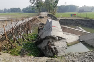 poor condition road at baghbar cons