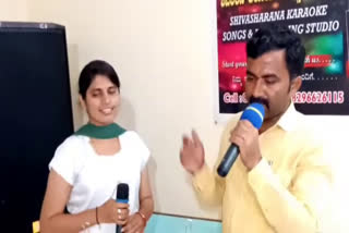 A teacher hanumantappa kuri invited the children to school through an awareness song