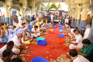 Counting of hundis at Kanakamahalakshmi Ammavari temple