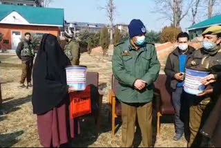 sopore police distribute covid kits