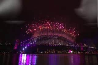 australia-welcomes-the-new-year-with-fireworks-show