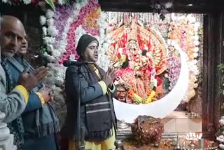 Massive crowd of devotees in Chhatarpur temple on New Year in delhi