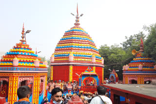 crowds of devotees gathered for new year at rajarappa temple ramgarh