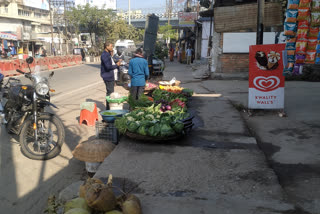 Business on the footpaths of the cities