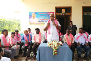 Construction workers joined in trs in kagaznagar