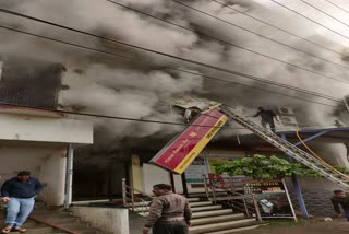 punjab-national-bank-caught-fire-in-bilaspur