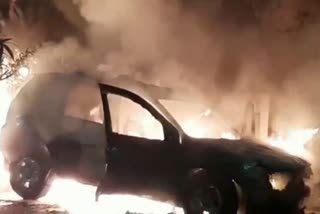 fire-in-moving-car-in-ranchi