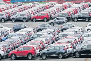 Domestic vehicle rush in December