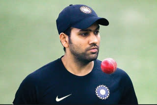 five indian cricketers in isolation