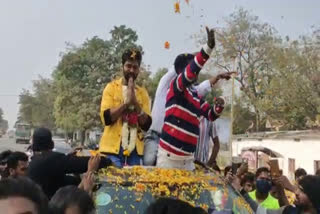 grand-welcome-to-bigg-boss-winner-sohel-at-ramagiri-in-peddapalli-district