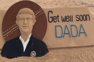 international-sand-artist-sudarshan-pattnaik-wish-speed-recovery-of-ganguly-in-a-spectacular-sand-art-in-puri-beach