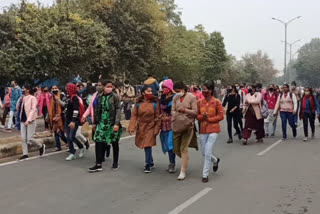 gurugram sector 14 womens college students protest and road jam