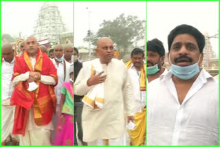 politicians visit tirumala