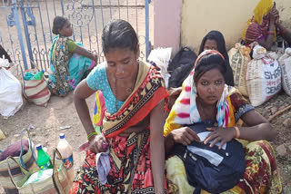 the-workers-of-dantewada-are-helpless-to-migrate-to-andhra-pradesh