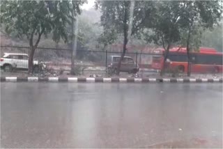 rain in south east delhi update