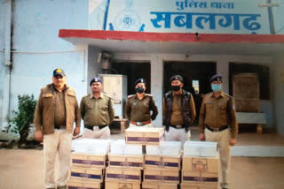 Smuggler arrested with more than 21 cases of illegal liquor and vehicle in Morena