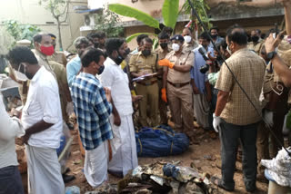 body dumped in well  malappuram body dumped  malappuram body found  സുഹൃത്തുകൾ കൊന്ന് കിണറ്റിലിട്ട യുവാവ്  മലപ്പുറം കൊലപാതകം  മലപ്പുറം മൃതദേഹം കണ്ടെത്തി