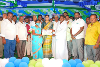 housing plots distribution in nadendla, ganapavaram