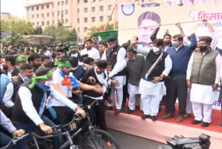 NSUI's bicycle rally leaves for Delhi in support of farmers