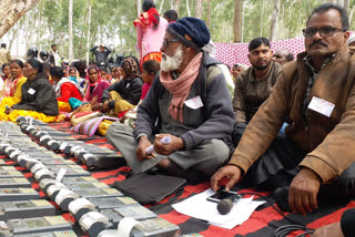 ration dealers perform with e-pos machine in lohardaga