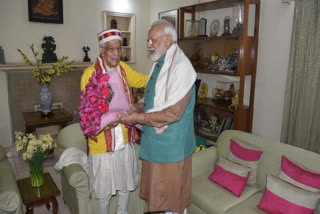 PM Modi extends greetings to Murli Manohar Joshi on his birthday