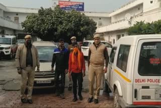 Fatehpur Berry Police recoverd  3500 quarters and 2 arrested with illegal liquor in delhi