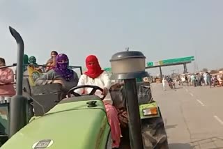 women tractor parade