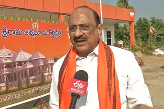 former minister kamineni srinivas rao fires on government over attacks on temples