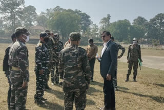 security advisor of indian government K Vijay Kumar reached Sonua of Chaibasa