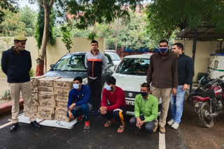 Three smugglers arrested with 25 cases of alcohol in Noida