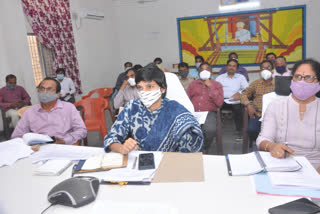 narayanpet collector harichandana participated in video conference by state chief secretary