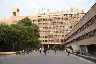 Agreement between IIT Delhi and AIIA to work on seven projects including cancer drug