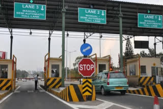 Toll collection likely to grow 15% in FY22: Icra