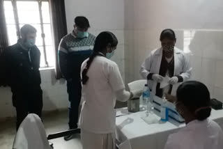 Dry run of corona vaccination done in Naxal affected areas of Palamu