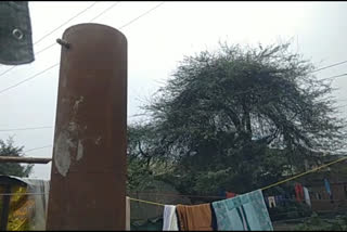 Singhu border huge water geyser in noida