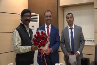 cm-hemant-digitally-inaugurates-two-new-branches-of-a-private-bank-in-ranchi