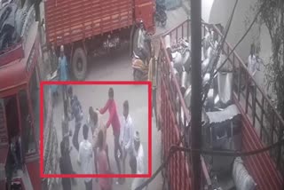 A street fight between transport owners in Bengaluru