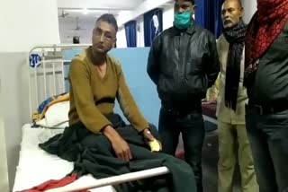 home-guard-jawan-and-his-father-injured-by-miscreants-in-bokaro