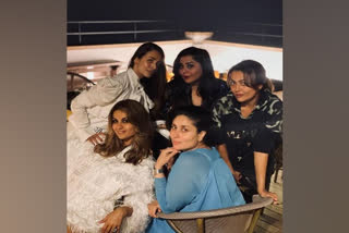 Kareena Kapoor shares a glimpse of re union with BFFs Etv bharat news