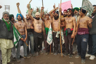 farmers protested half naked at singhu border against the new agriculture bill