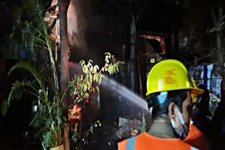 Fire breaks out at a shop in Ram Nagar area of Thane West