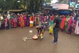 झालावाड़ मनरेगा महिला मजदूर प्रदर्शन,  मनरेगा महिला मजदूर हंगामा झालावाड़,  मनरेगा श्रमिक प्रदर्शन झालावाड़,  Jhalawar Manoharpurthana MGNREGA Women Laborers, Jhalawar MGNREGA Women Labor Demonstration,  MGNREGA female laborer ruckus Jhalawar